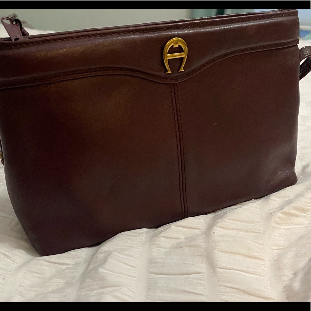 Maroon vintage aigner crossbody bag